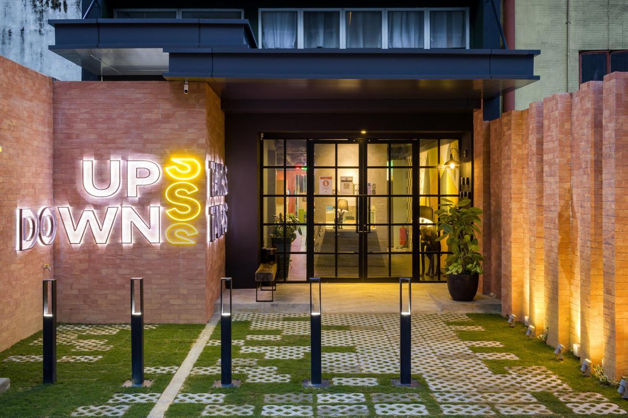 Upstairs Downstairs Coliving Bukit Bintang — Photos 2